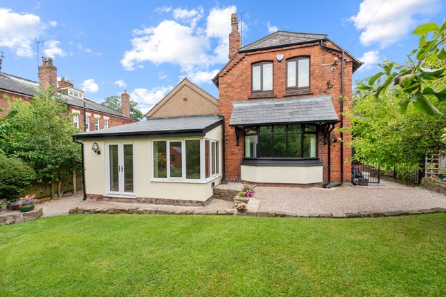 22 Rainford Road, St. Helens photo 2