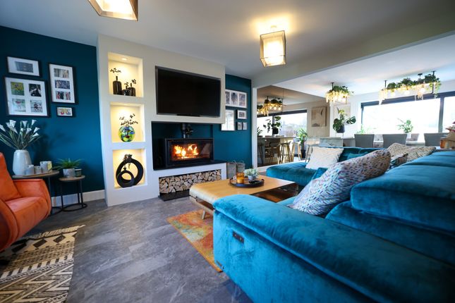 16, Swan Mews, Eglinton Park photo 3