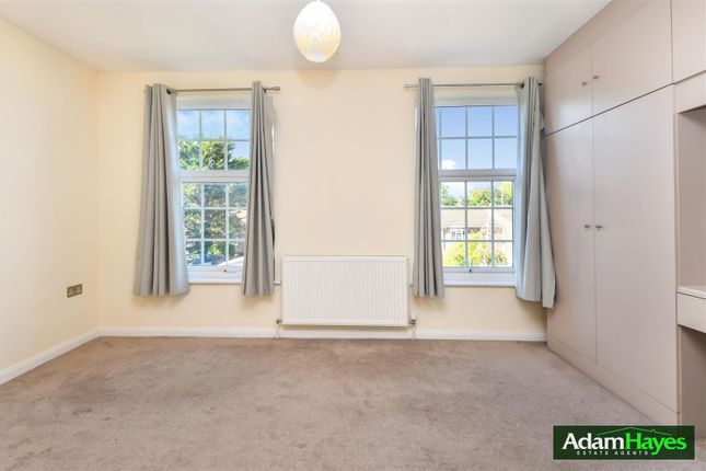 99, Holden Road, London photo 3