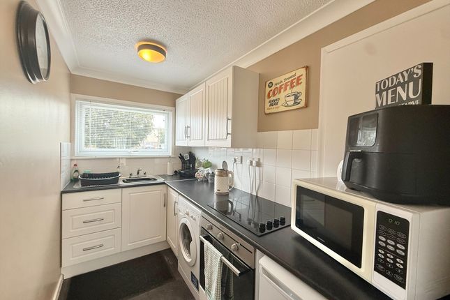 16 Bermuda Chalet Park,, Newport Road, Great Yarmouth photo 4