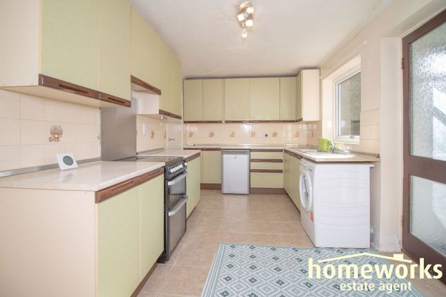 1, Willow Grove, Dereham photo 3
