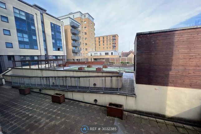 Flanders Court, St Albans Road, Watford photo 2