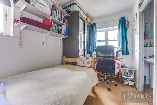 Town house for sale in Wavel Mews, Muswell Hill