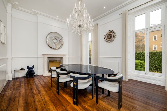 Howley, Howley Place, London photo 3