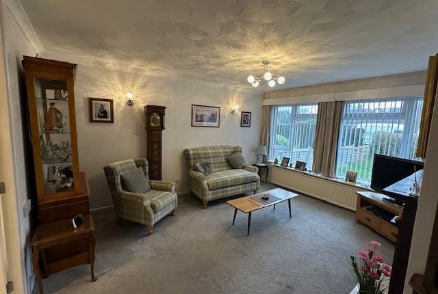 Semi-detached bungalow for sale in Northway, Thatcham