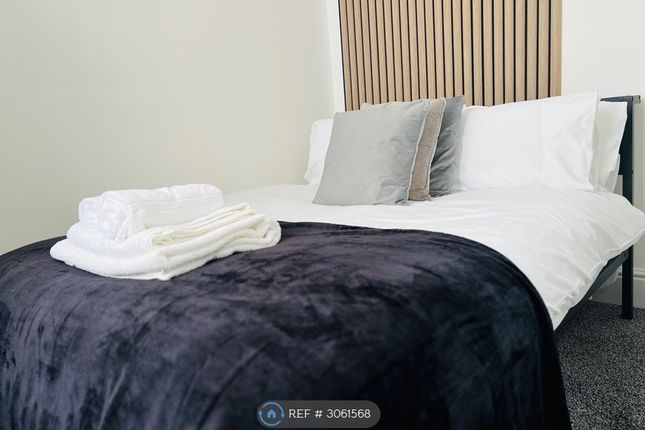 Studio flat on Room, Pierpoint St, Worcester, £950/mo