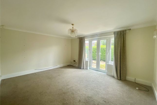 3, Cavendish Court,, Woodland Avenue, Cheshire photo 3