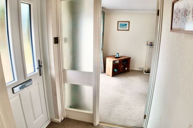 7, Severn Road, Blackwood photo 4