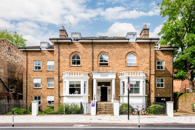 Thumbnail Flat to rent in De Vere Court, 63 Kenninghall Road, Hackney