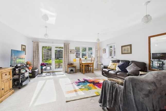 5, Avery Drive, Horsham photo 4