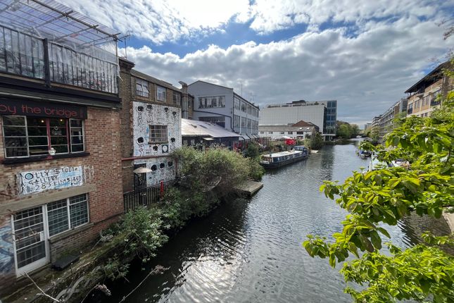 Flat to rent in Canalside Studios, Orsman Road, Shoreditch