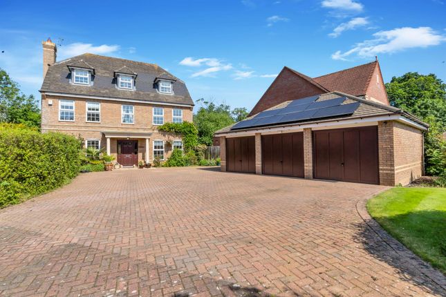 Thumbnail Detached house for sale in Woodlands Close, Oadby, Leicester