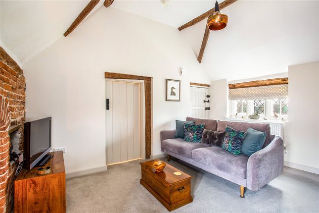 Flat for sale in Wyatts Close, Godalming