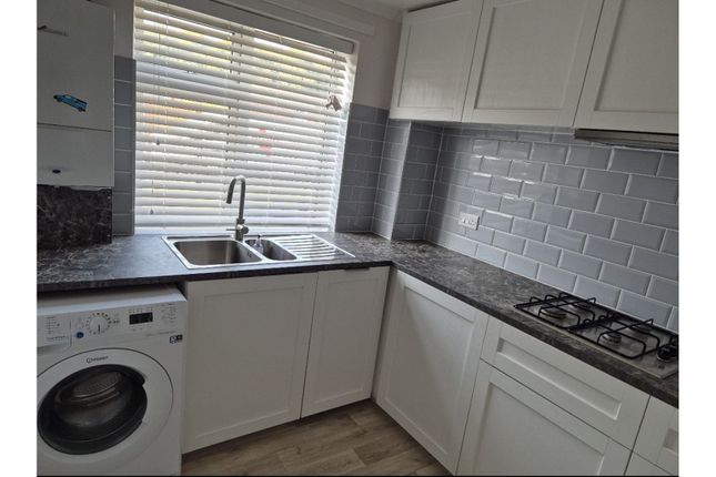 16, Haddon Way, Long Eaton photo 2