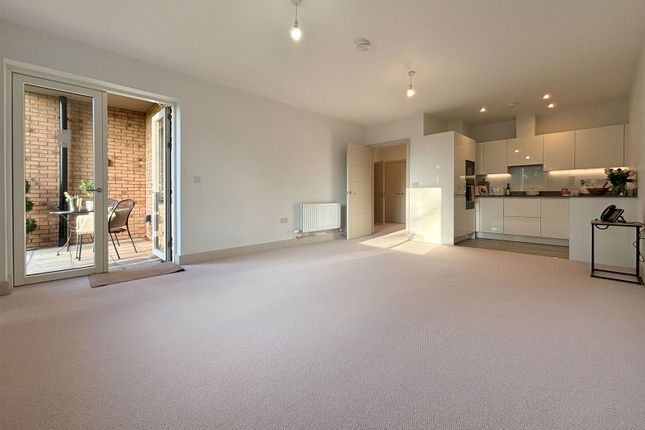 Mount Battenhall Retirement Village,Apartment 6 Astley, Battenhall Avenue, Worcester photo 3