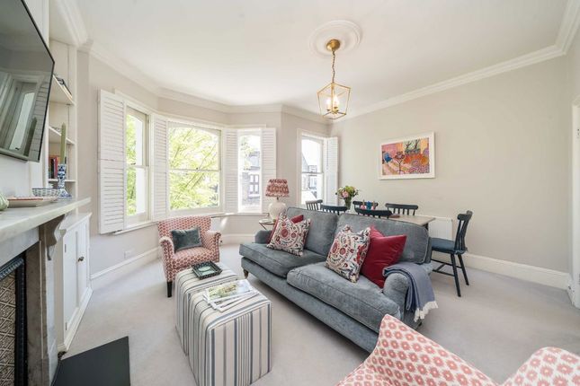 46b, Parma Crescent, London photo 2