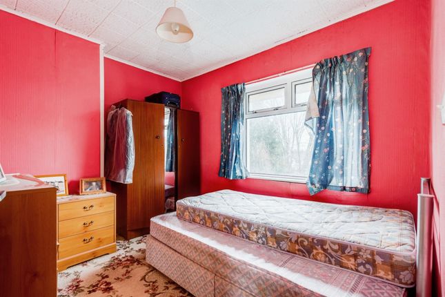 End terrace house for sale in Church Cowley Road, Oxford