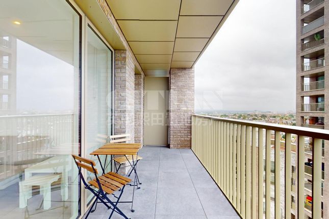 36, Silverleaf House, London photo 3