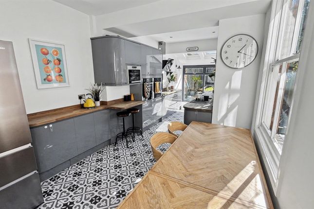 5, Cadbury Road, Birmingham photo 3
