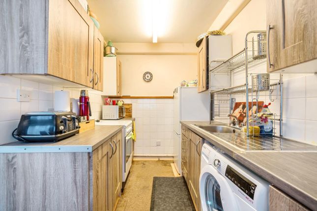 Flat for sale in Beard Road, Kingston Upon Thames