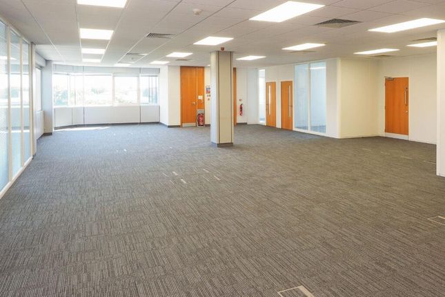 Office to let in Profile West, 950 Great West Road, Brentford, Greater London