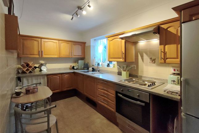 Flat for sale in Russell Court, Petersfield Road, Midhurst, West Sussex