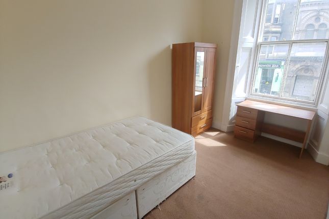 Flat to rent in Hope Park Terrace, Newington, Edinburgh