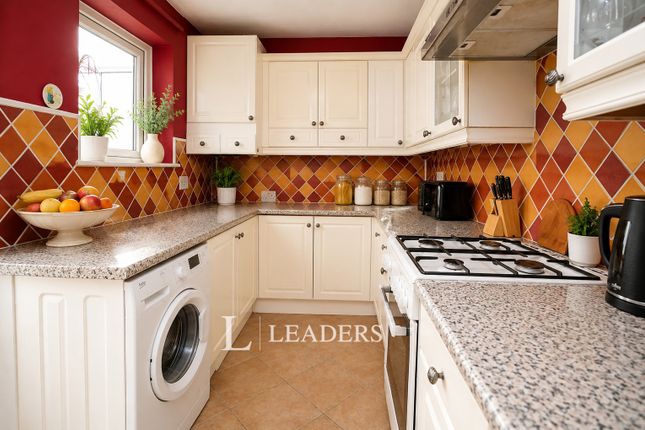 37, Robins Hill, Milton Keynes photo 3