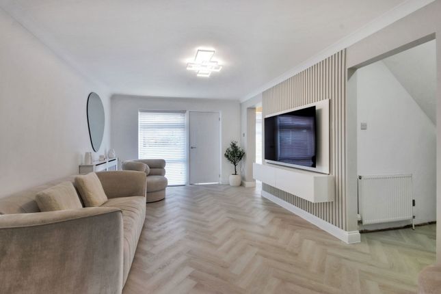 2, Hale Road, Rochester photo 2