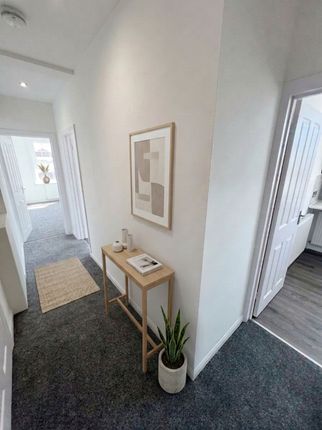 Flat 2, 844 Wimborne Road, Bournemouth photo 4