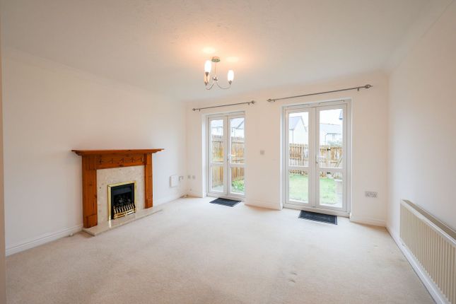 16, Tregoning Drive, ST AUSTELL photo 4
