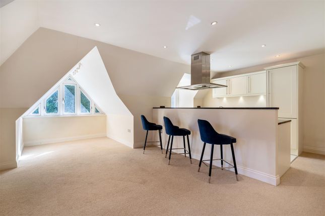 Apartment 10, Kellie House, London Road, Ascot photo 3