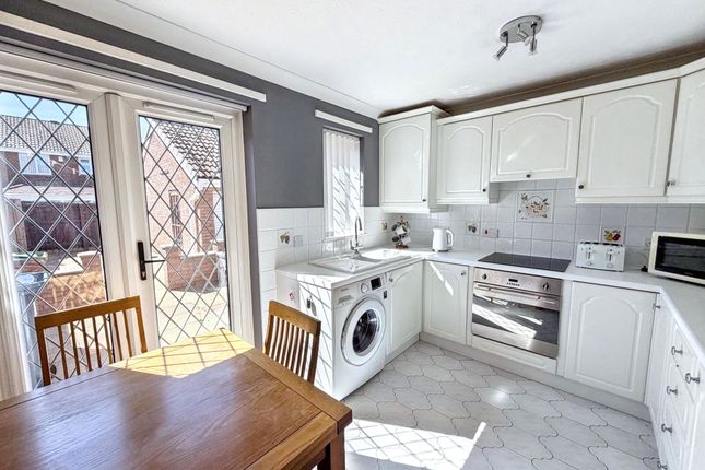 4, Buckingham, Sunderland photo 3