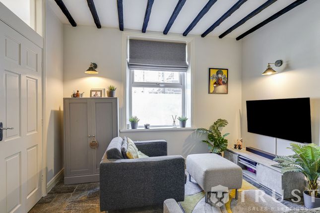 10 St. Marys Square, Leeds photo 4