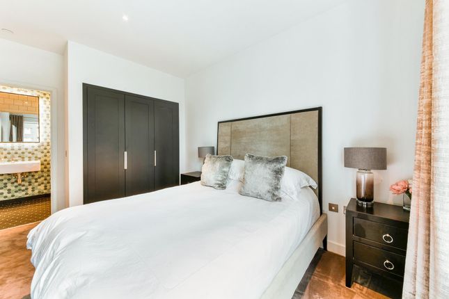 506 Hercules House 18, Botanic Square, London photo 5