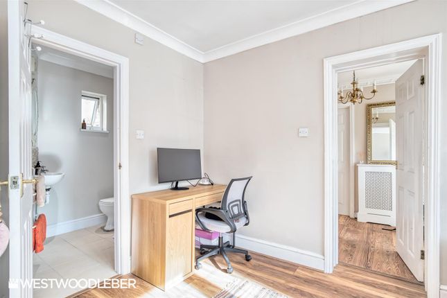 End terrace house for sale in Meadway, Hoddesdon
