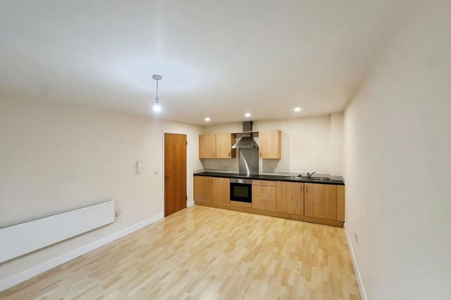 Lister Court, Bradford photo 2