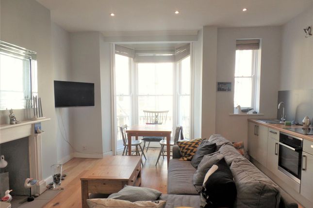 Flat 5, 16, Lower Rock Gardens, Brighton photo 2