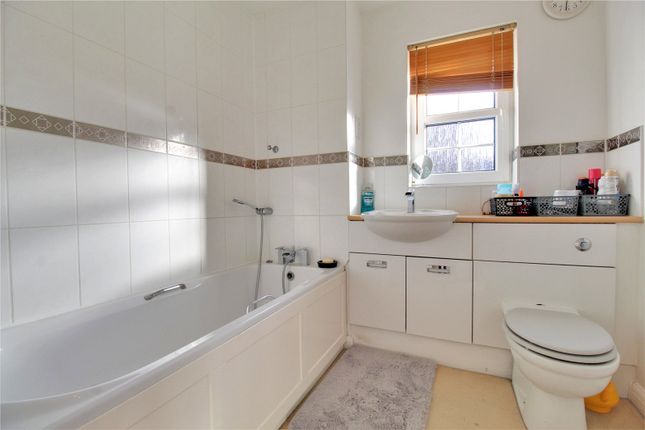 Link-detached house for sale in Compton Way, Sherfield-On-Loddon, Hook, Hampshire