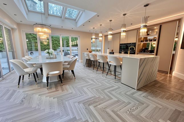 Pinewood, Wilmslow Park South, Wilmslow photo 3