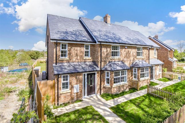 White Hart Villas, Claygate, Marden photo 2