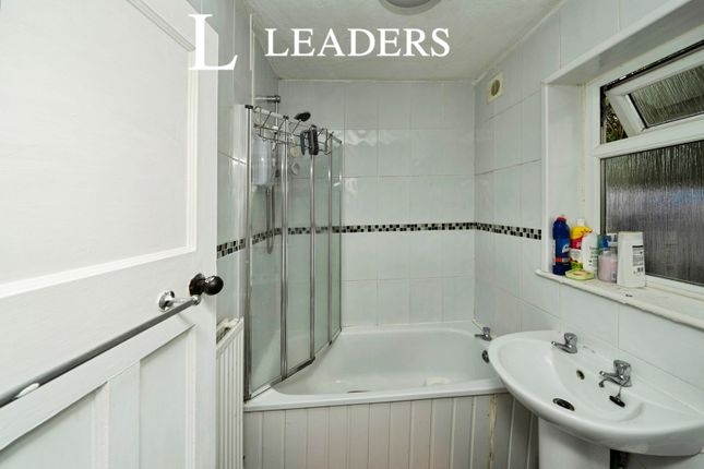 30A, Chester Road East, Deeside photo 3