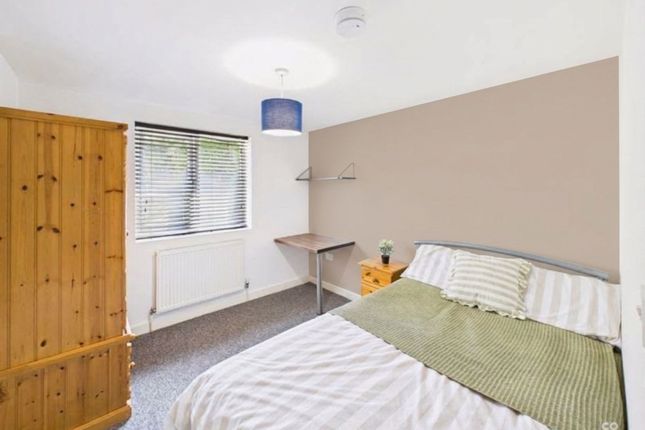 120 Hillside, Brighton photo 3