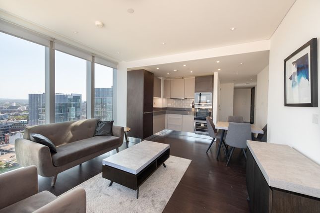 Penthouse for sale in Chaucer Gardens, London