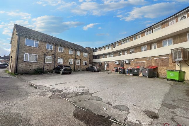 Flat for sale in Franklyn House, St. David's Drive, Scawsby