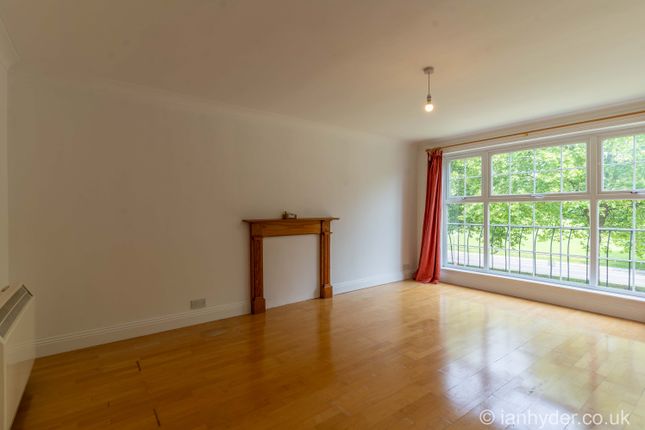 75, Regency Court, Withdean Rise, Brighton photo 2