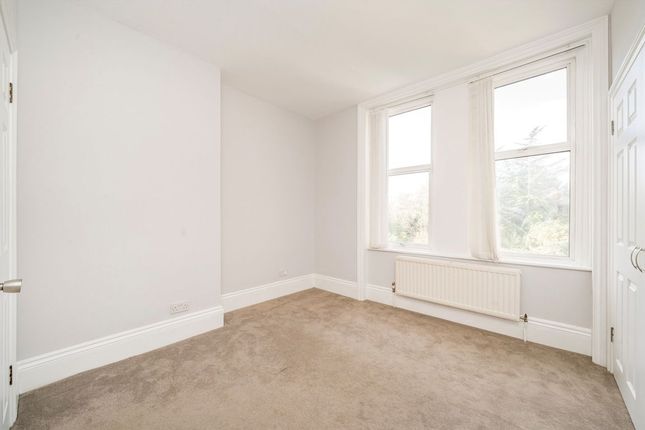 Flat 2, 7, Grange Road, London photo 4
