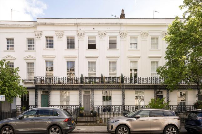 Thumbnail Flat for sale in Chepstow Road, London