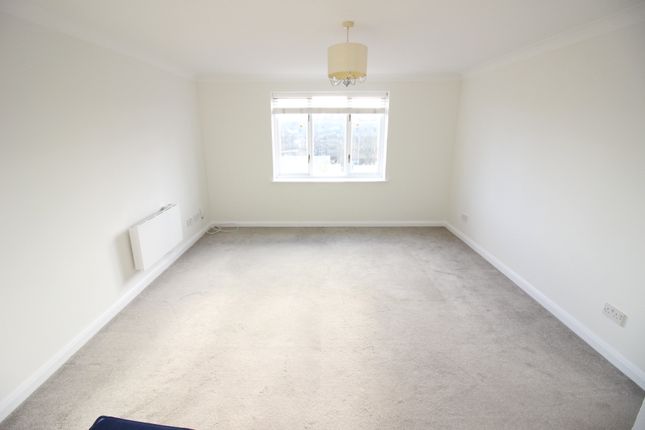 60, Regents Court, Sopwith Way, Kingston upon Thames photo 3
