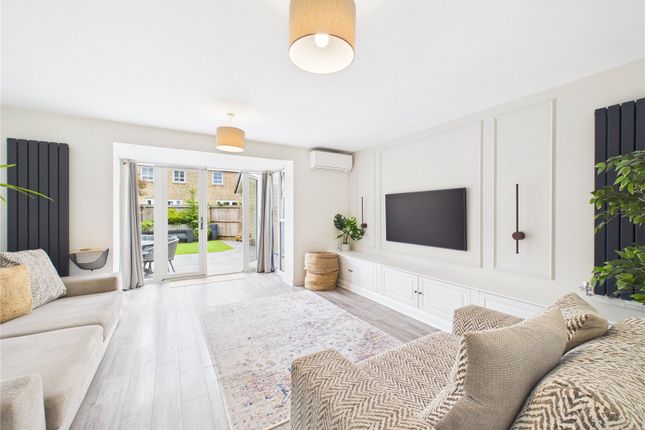 10, Maes Knoll Drive, Bristol photo 4